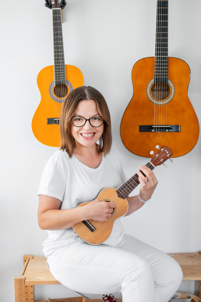 Aleksandra Piądło – współzałożycielka Żyrafiego Domku, wspiera dzieci muzyką i śpiewem
